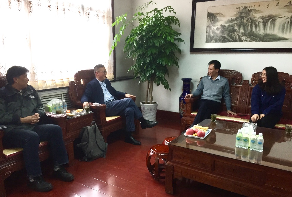 集团董事长刘涛访问济南万方碳素有限公司